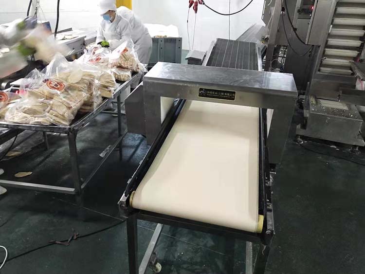 KY5C金屬檢測機現場案例